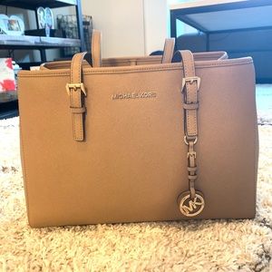 MICHAEL KORS Jet Set Saffiano Leather Tote Bag